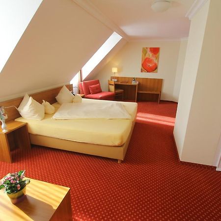 Abasto Hotel Eichenau Luaran gambar