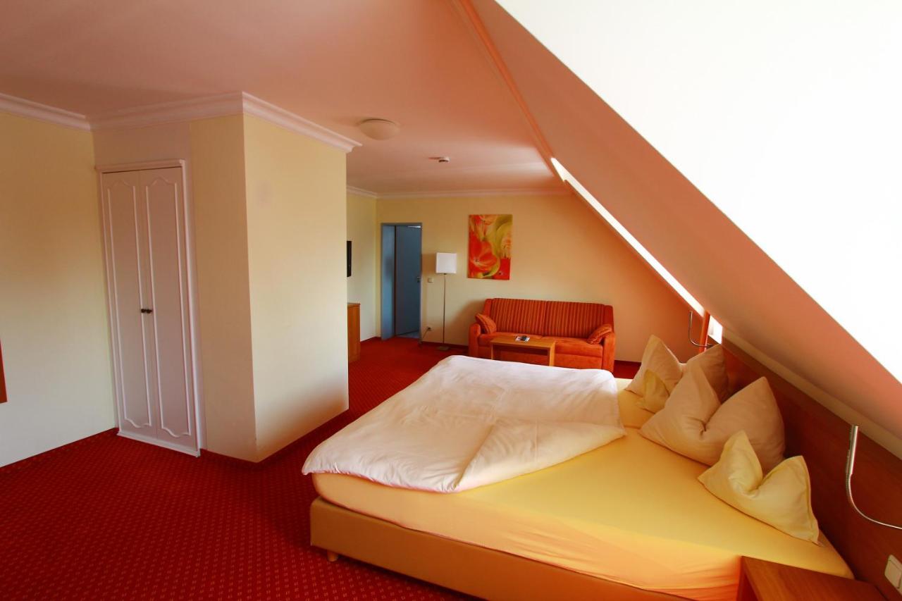Abasto Hotel Eichenau Luaran gambar