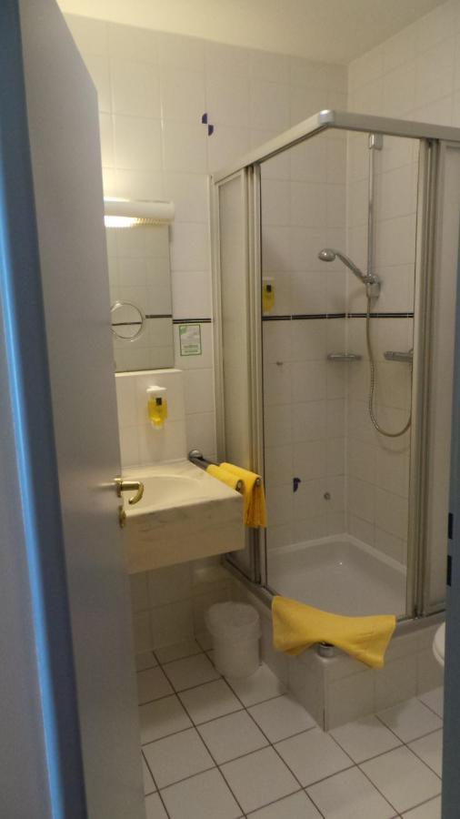 Abasto Hotel Eichenau Luaran gambar